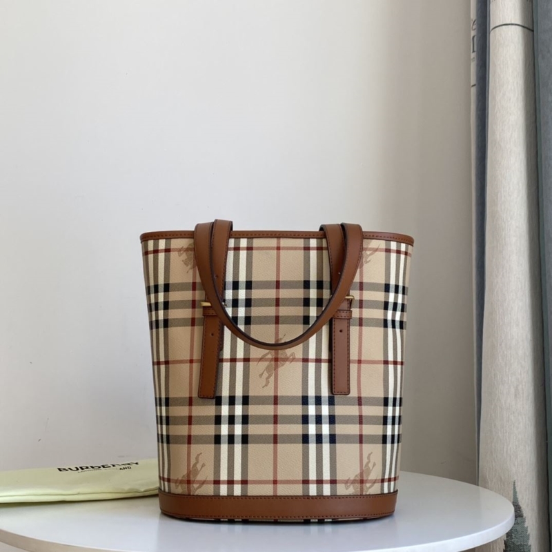 B**rry bucket bags